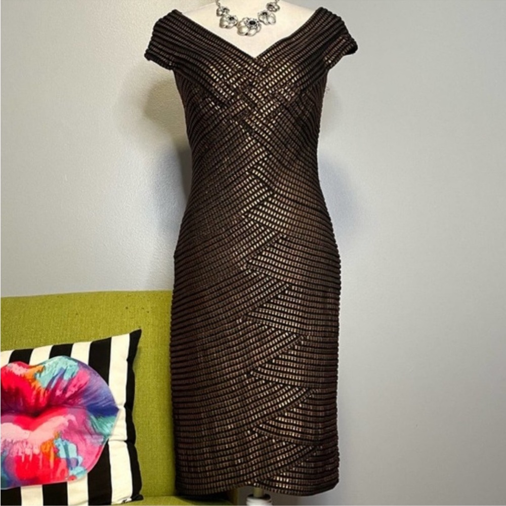 Tadashi Shoji Black and Gold Geometric
Bandage Cocktail Sheath Dress Sz 2